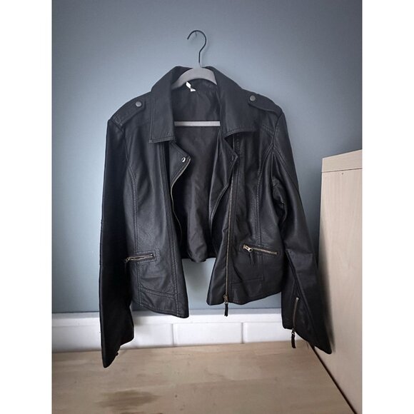 Women's Faux Leather Biker Jacket Size 1S " Just Married” David's Bridal Cute! - Picture 3 of 5
